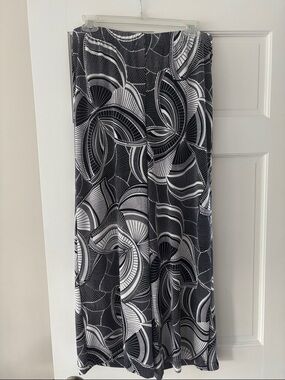 Chicos Travelers Size 1 pant